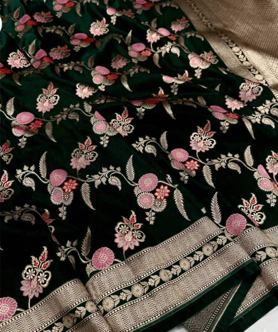 The Rajwada Emerald:Deep emerald green Banarasi Mushru silk - Image 3