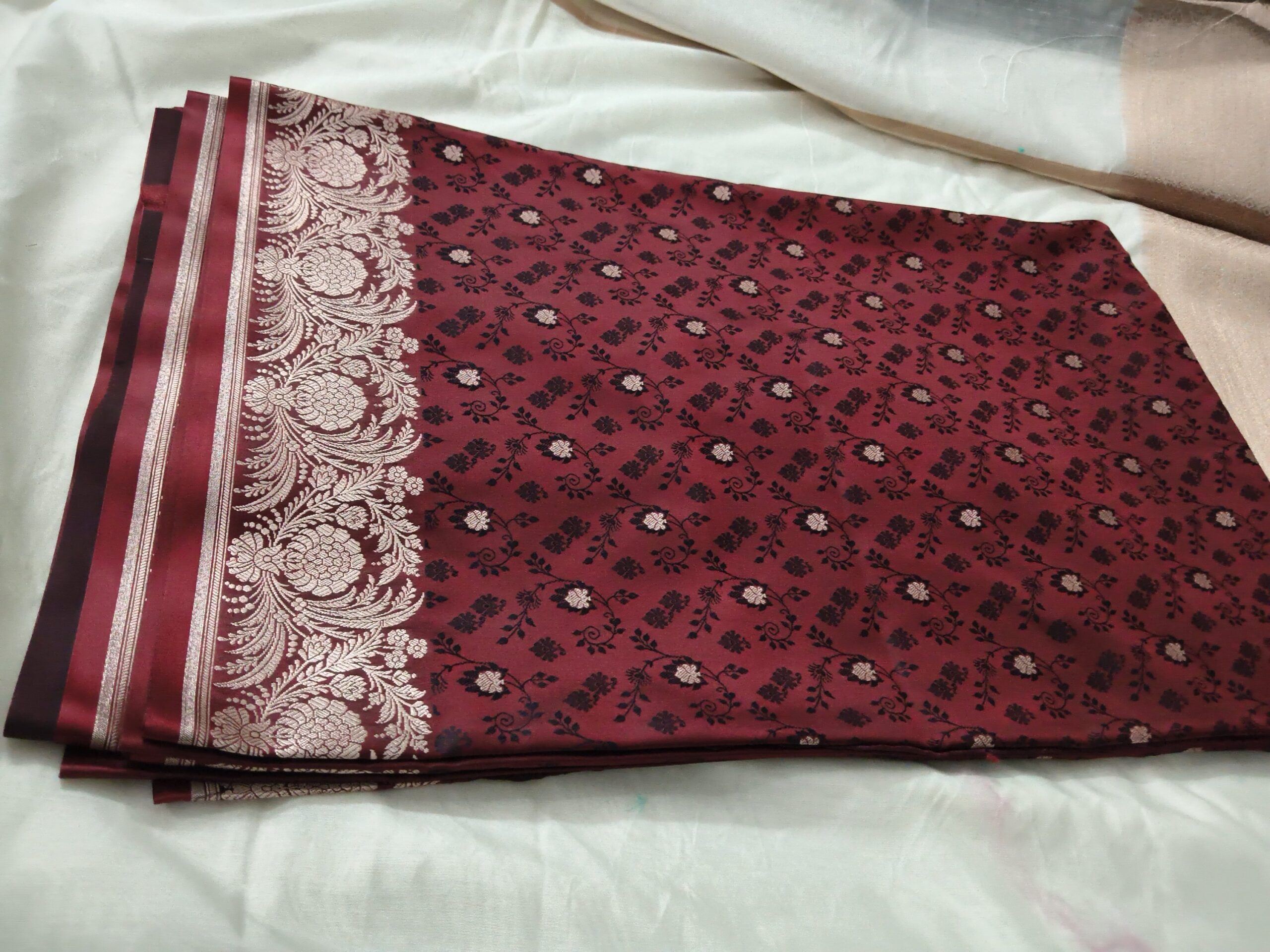 Dark Chocolate Brown Tanchoi Banarasi Silk Saree with zari embroidery - Image 4