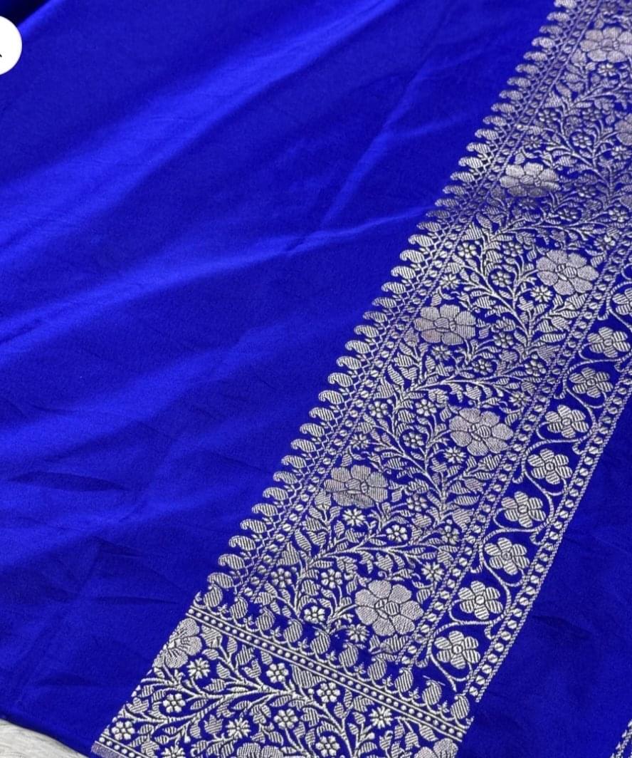 The Shweta-Neel Tanchoi – Pure Banarasi Silk Saree with Royal Blue Zari Border - Image 5