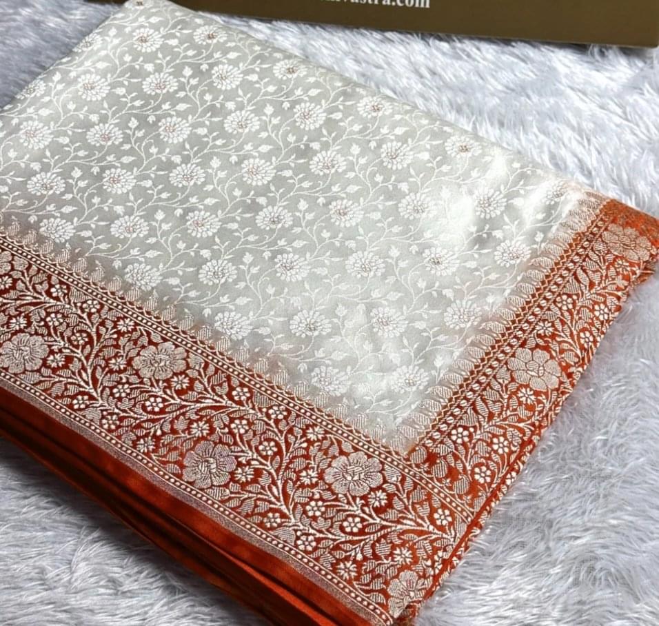 The Royal Ivory Trail -The blend of Pure white and passionate Pure Red