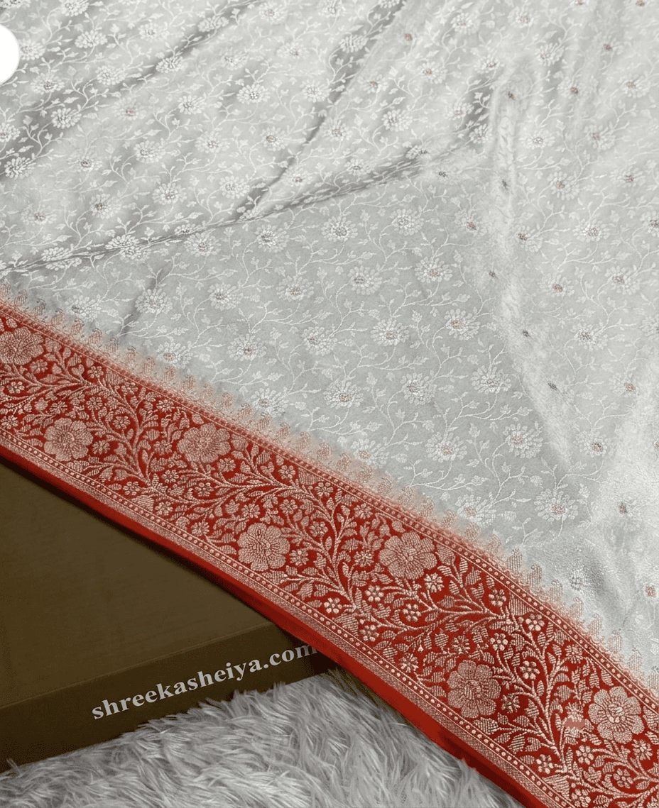The Royal Ivory Trail -The blend of Pure white and passionate Pure Red - Image 3