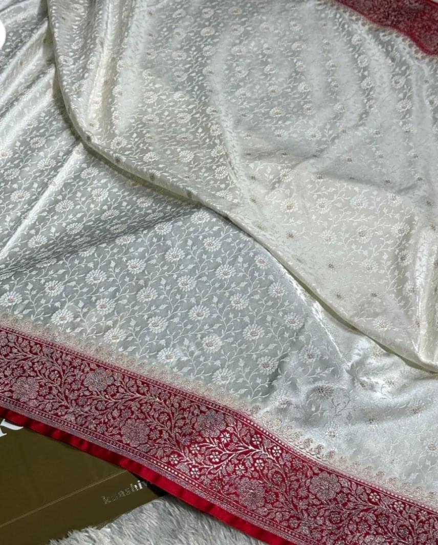 The Royal Ivory Trail -The blend of pure white and passionate crimson red - Image 2